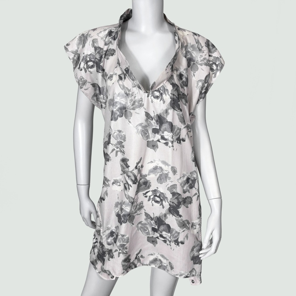 For the Love of Law Cutout Back Hand Designed Mini Dress Womens M Lightweight